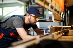 comment fonctionne machine CNC