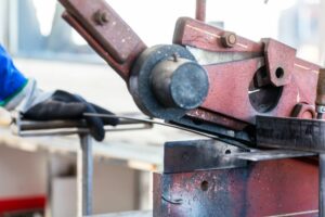 outils pour couper tole metal